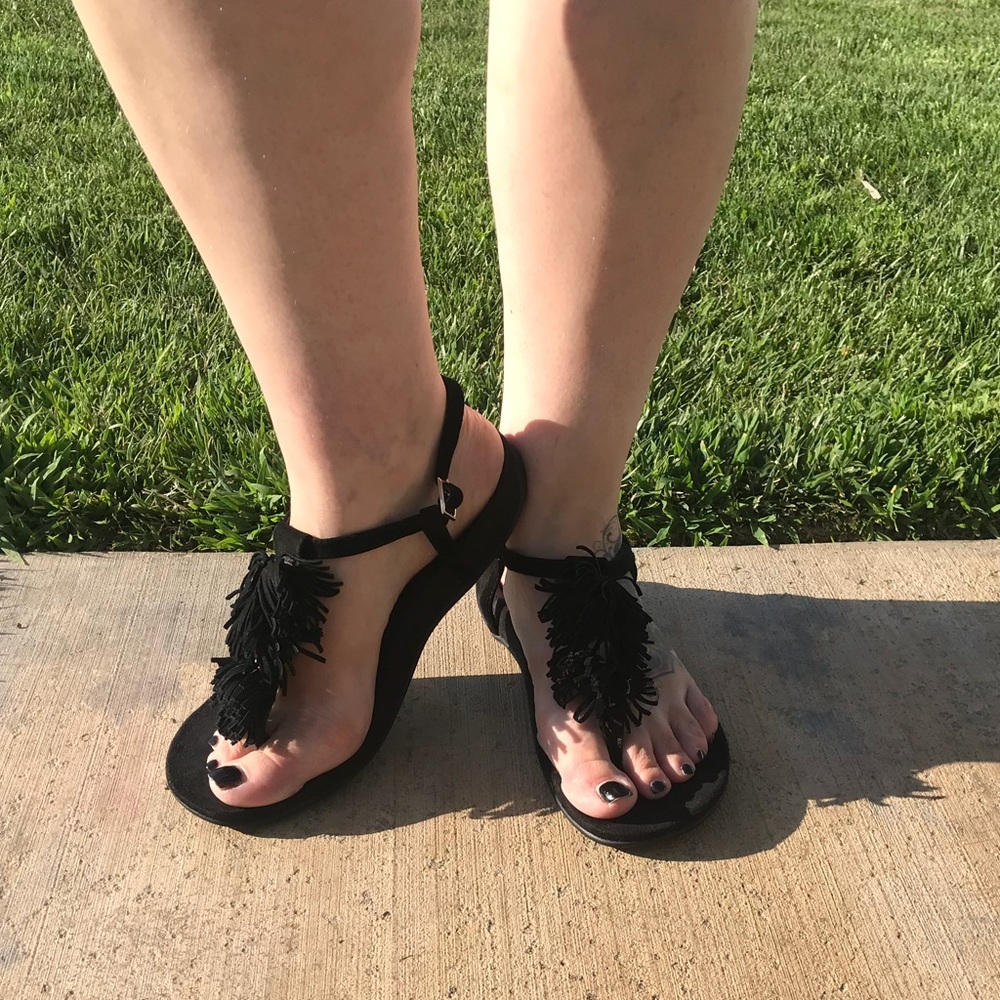 Super In Style Fringe VIONIC orthopedic sandals